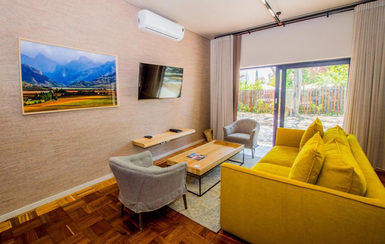 De Haas Living @ Die Laan 2 สเตลเลนบอช ภายนอก รูปภาพ