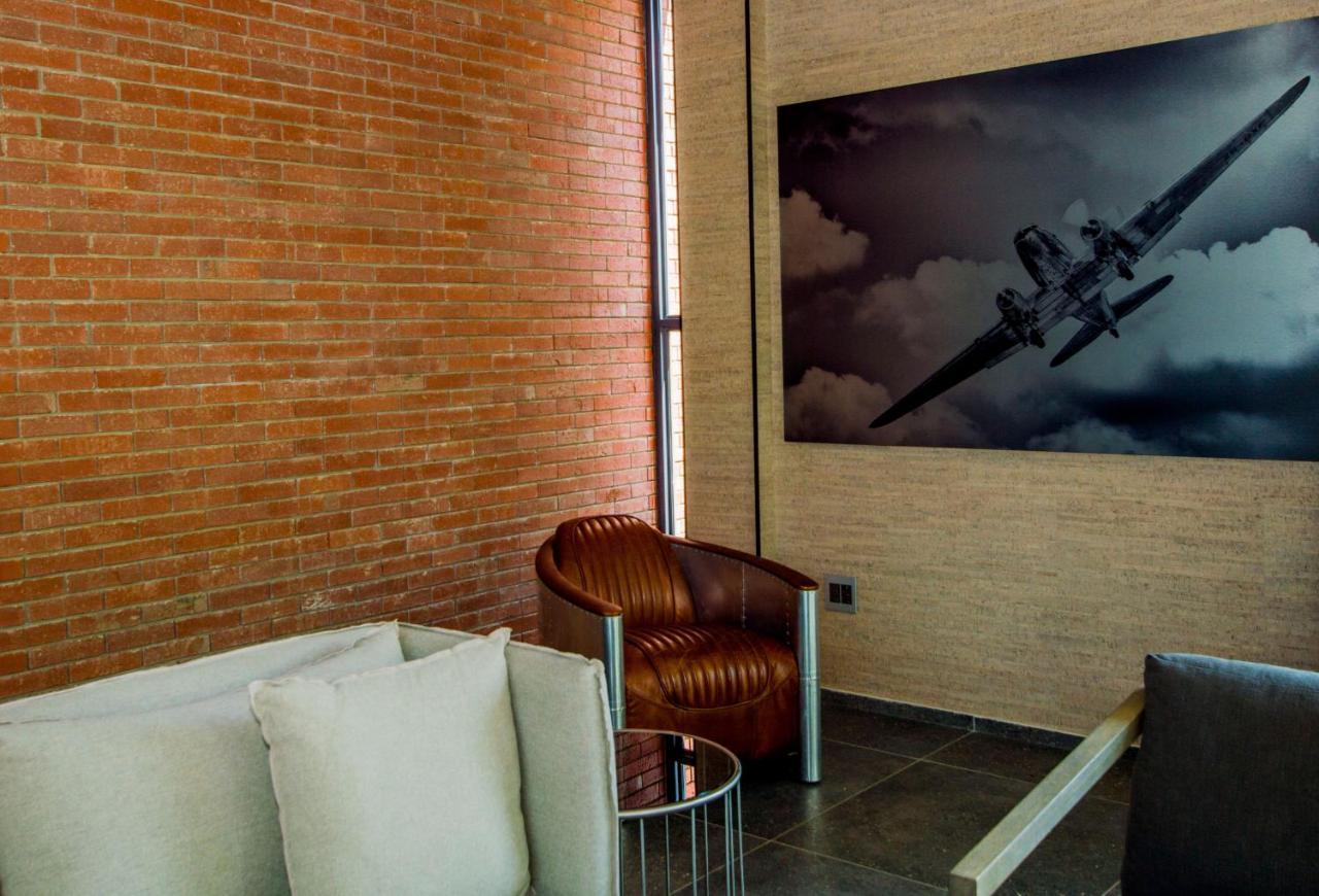 De Haas Living @ Die Laan 2 สเตลเลนบอช ภายนอก รูปภาพ