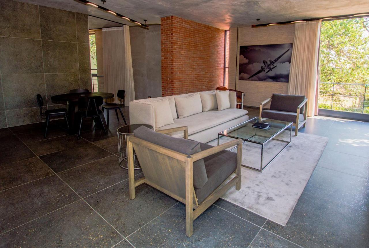 De Haas Living @ Die Laan 2 สเตลเลนบอช ภายนอก รูปภาพ